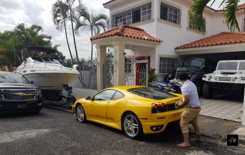 Ferraris y otros carrros deportivos en alquiler, todo rd! 