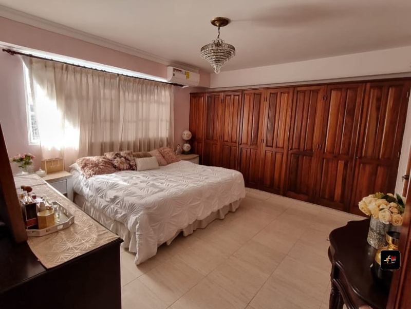 Hermoso yamplio apartamento en venta. Gazcue, Distrito Nacional