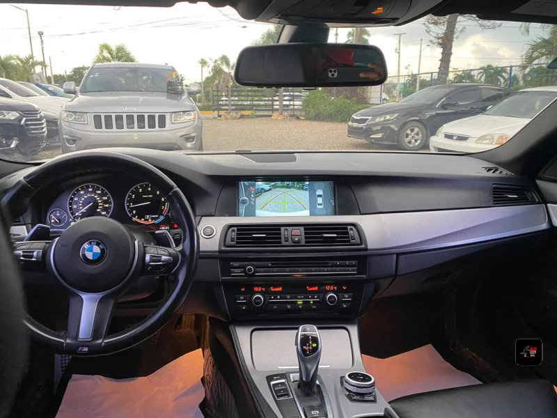 BMW 2011 535i M TECH