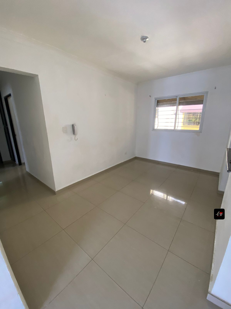 RD$5,500,000 Vendo apartamento en tercer nivel en sector Vista Hermosa