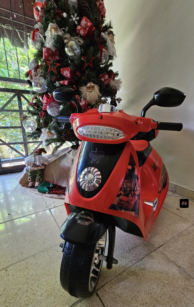 VESPA ELECTRICA montable PARA NIÑOS 