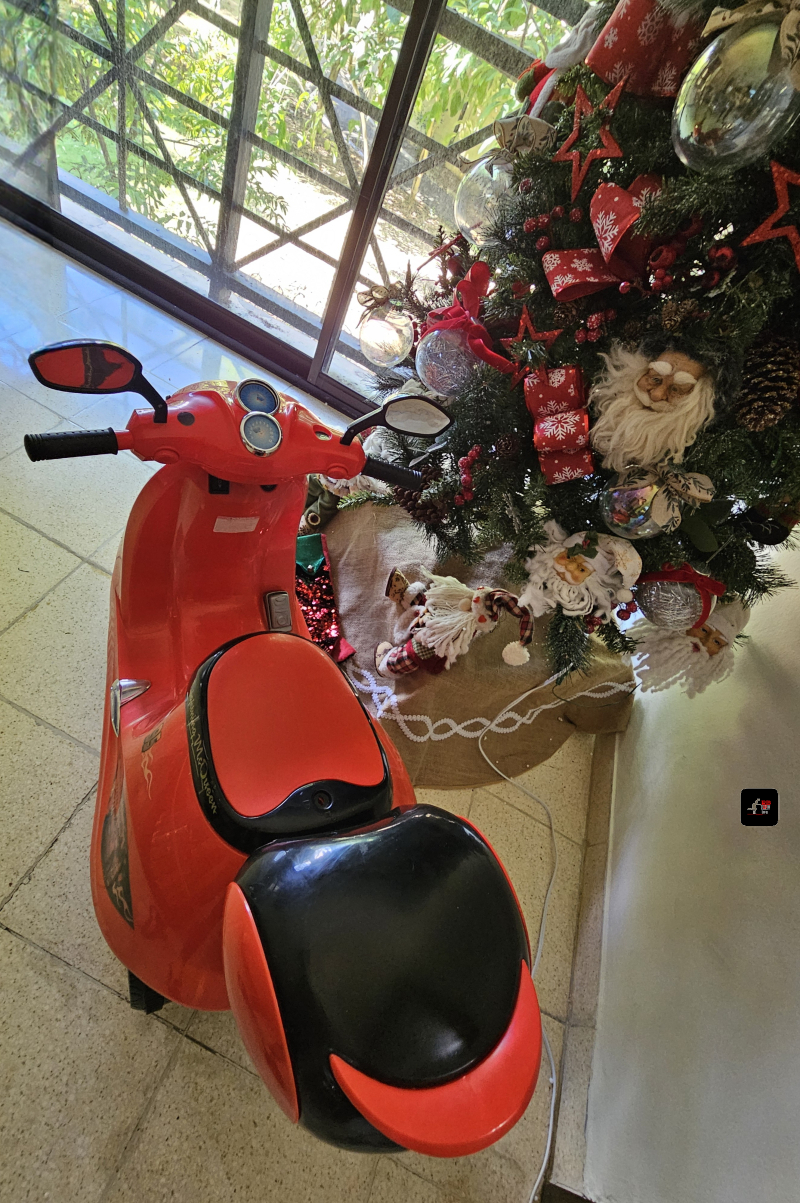 VESPA ELECTRICA montable PARA NIÑOS 