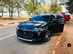 Maserati negro chulisimo en alquiler!!