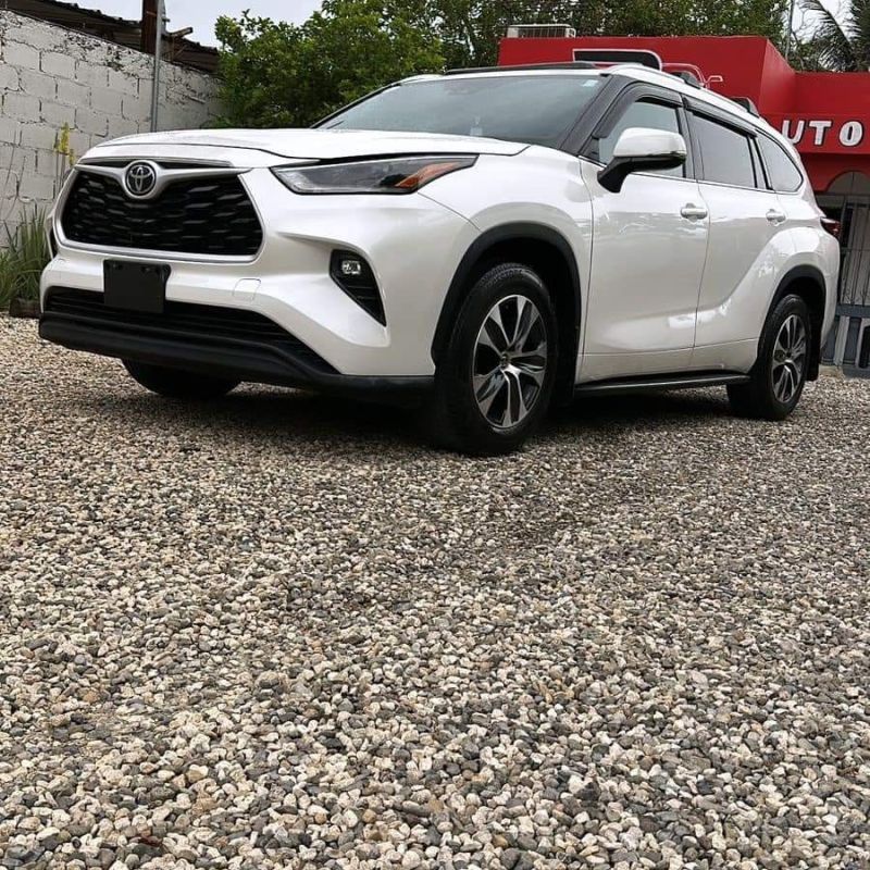 TOYOTA HIGHLANDER 2021 XLE