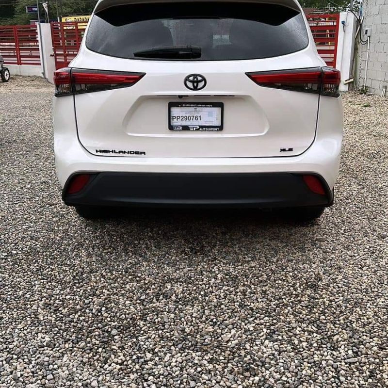 TOYOTA HIGHLANDER 2021 XLE