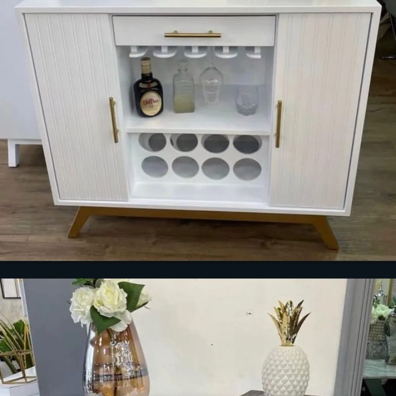 Credenza licorera