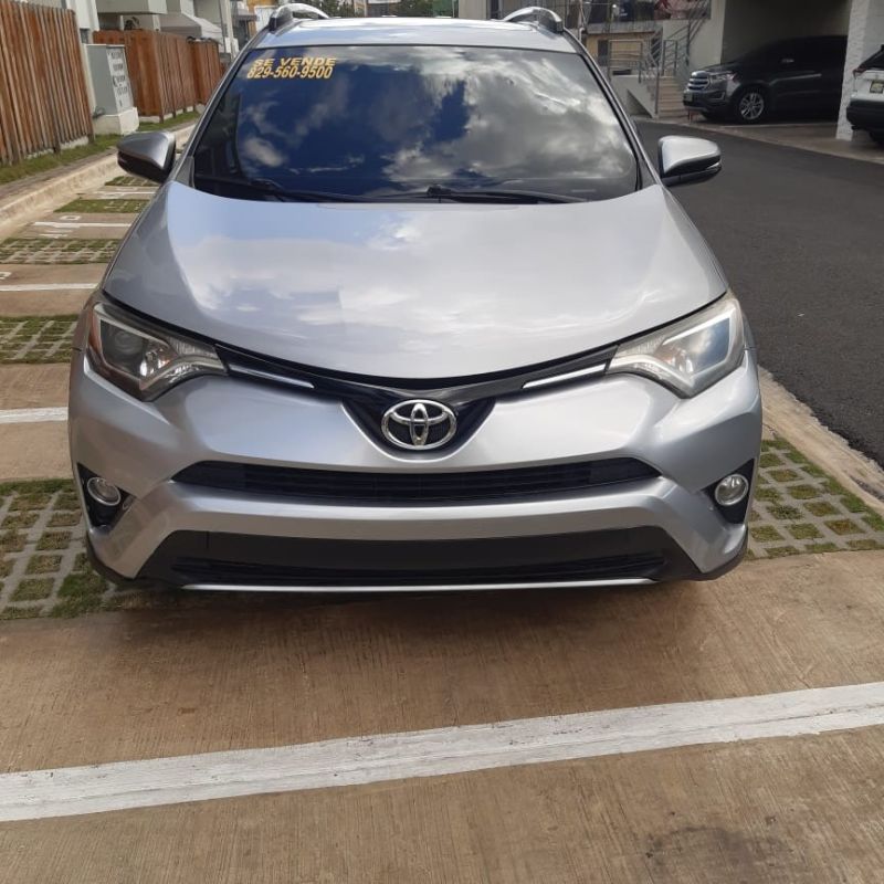 Se vende Toyota RAV4 2016 